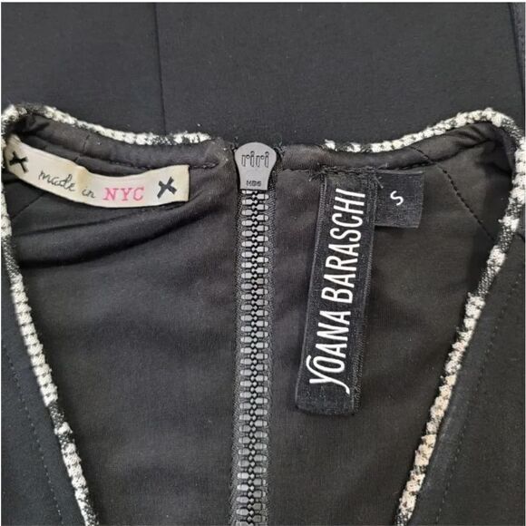 Yoana Baraschi Ponte Knit Vneckline Cap Sleeve Sheath Dress in Black Size Small - Picture 7 of 10